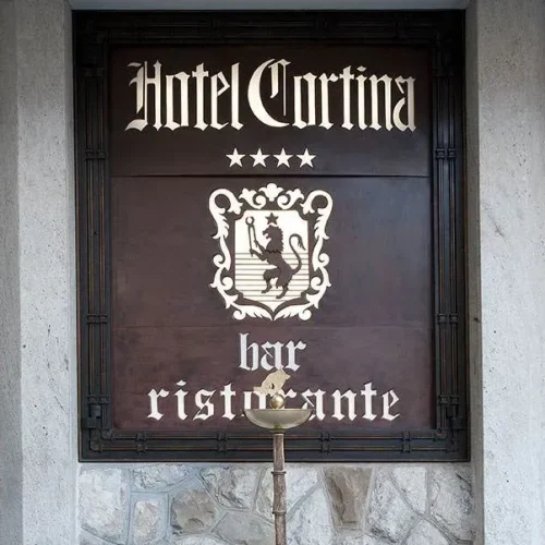 insegna_hc